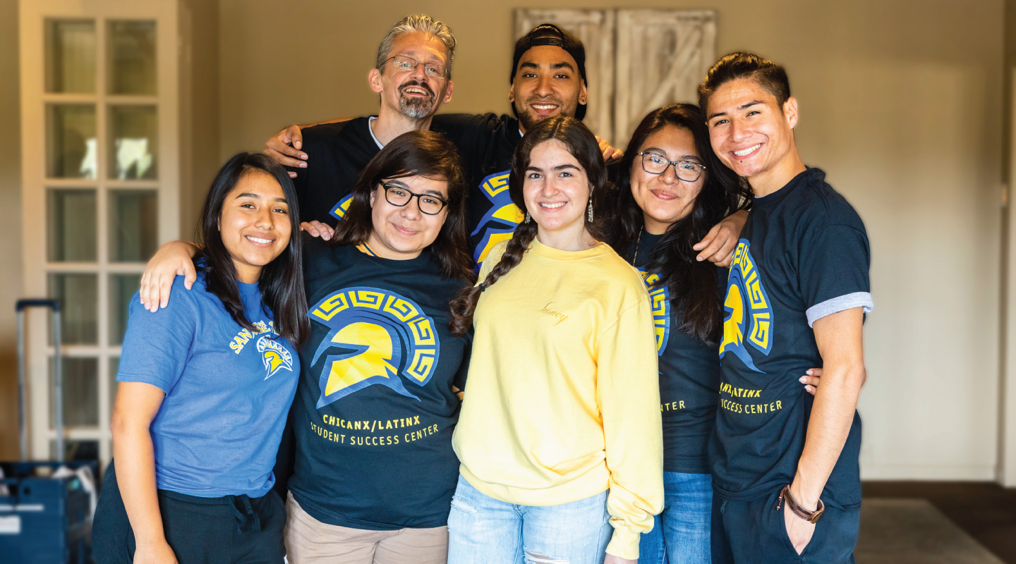 Smiling group of SJSU Chicanx/Latinx students