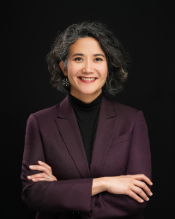 Tiffany Barry Headshot