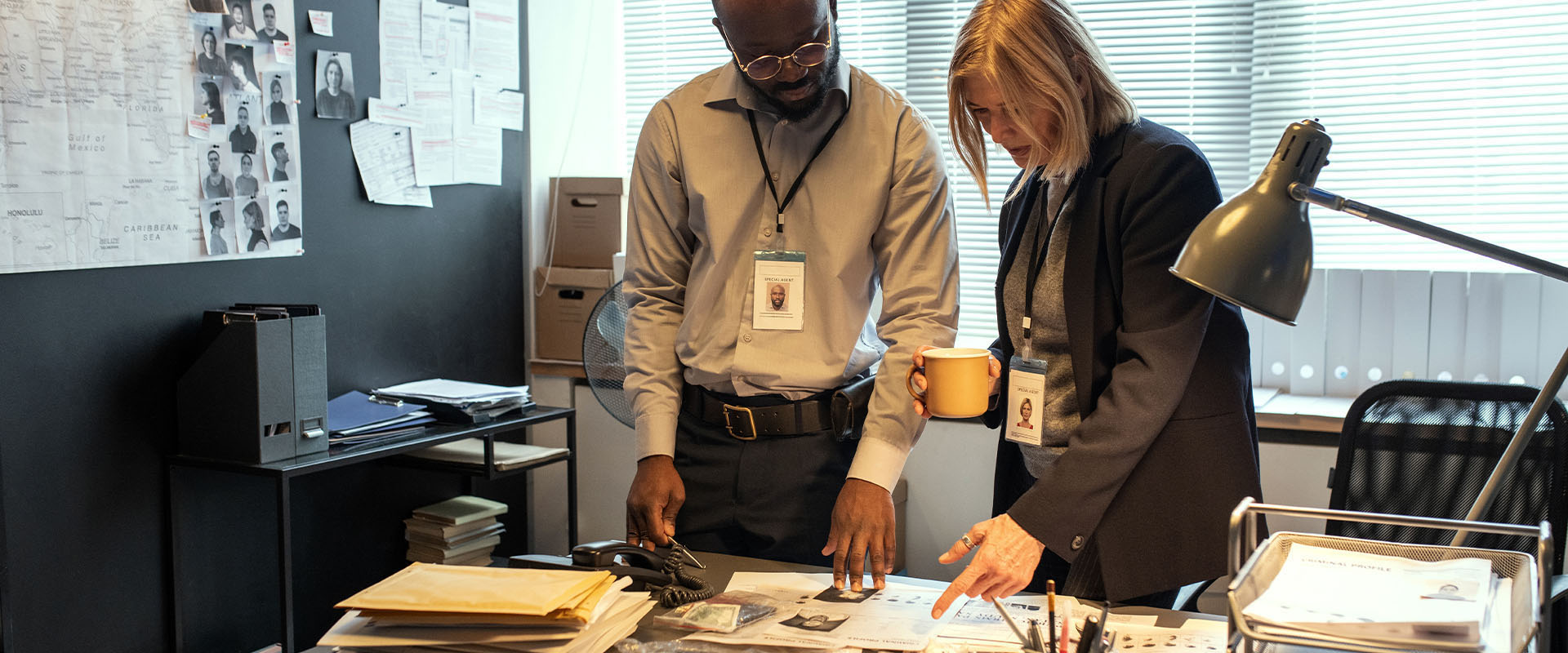 Crime analysts working together