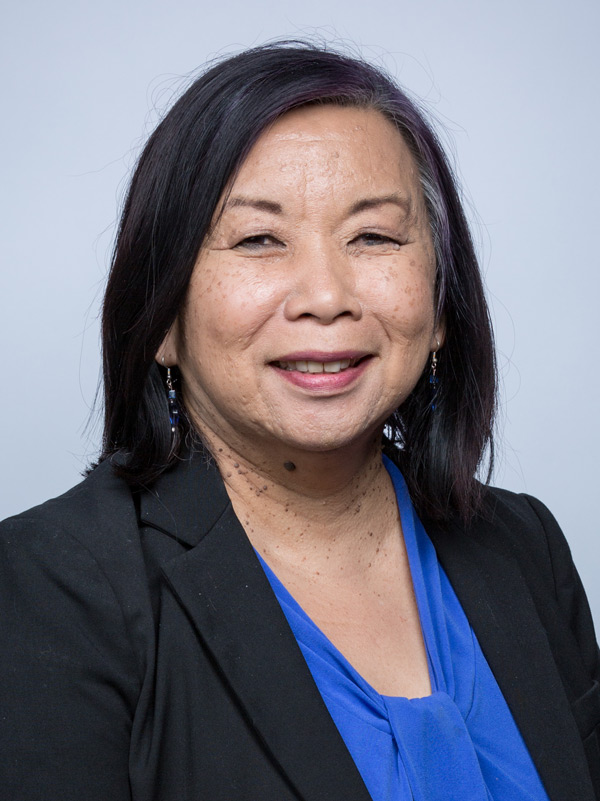 Kathleen Wong(Lau).